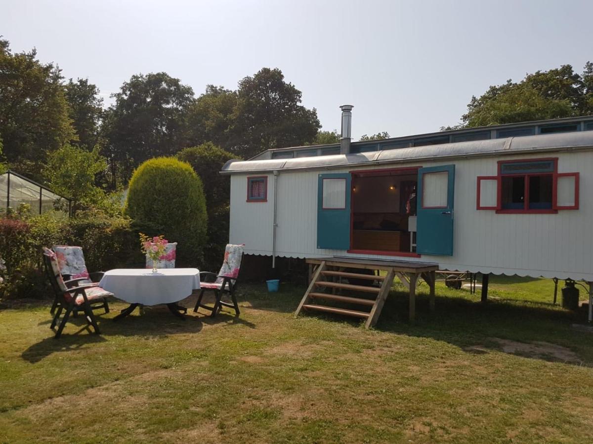 Vila Gezellig Pipowagen In Oostvoorne Exteriér fotografie